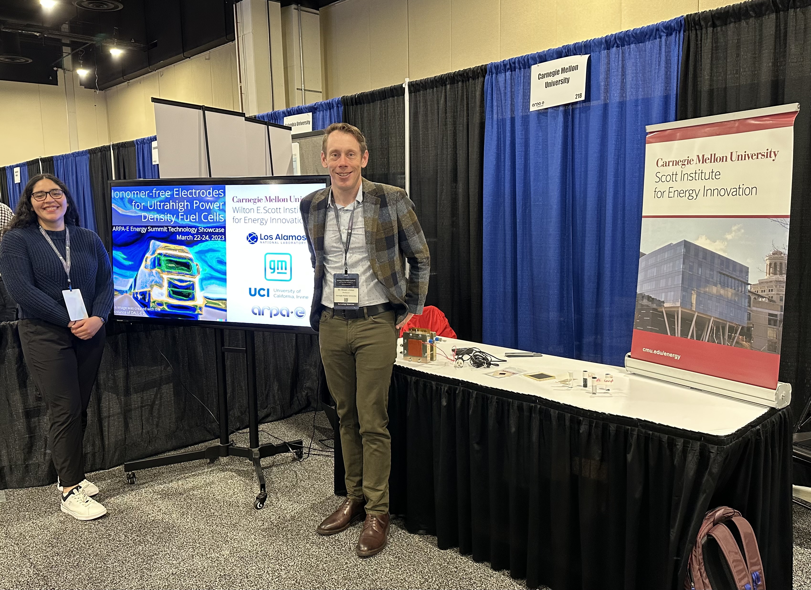 Beltran and Litster presenting at the ARPA-E Showcase Booth (Photos provided by Shawn Litster)